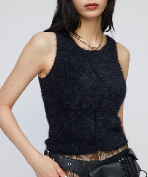 LAGUA GEM（ラグアジェム）の「SHAGGY CROPPED タンクトップ（タンクトップ・レディース・ホワイト/ブラック/カーキ・FREE）」の2枚目の写真