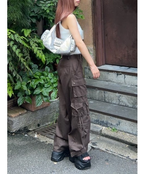 LAGUA GEM（ラグアジェム）の「SHAGGY CROPPED タンクトップ（タンクトップ・レディース・ホワイト/ブラック/カーキ・FREE）」の20枚目の写真