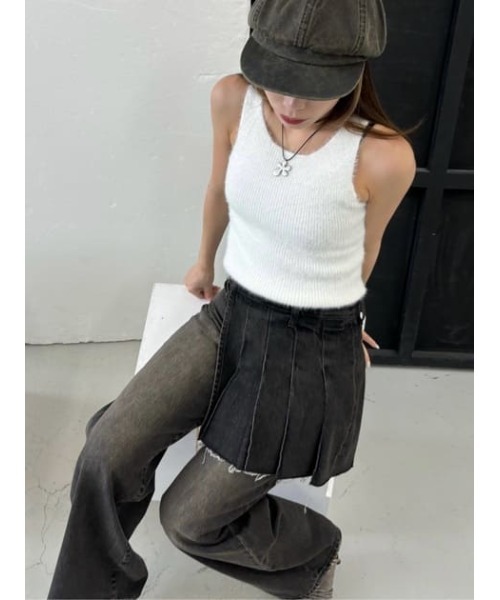 LAGUA GEM（ラグアジェム）の「SHAGGY CROPPED タンクトップ（タンクトップ・レディース・ホワイト/ブラック/カーキ・FREE）」の22枚目の写真