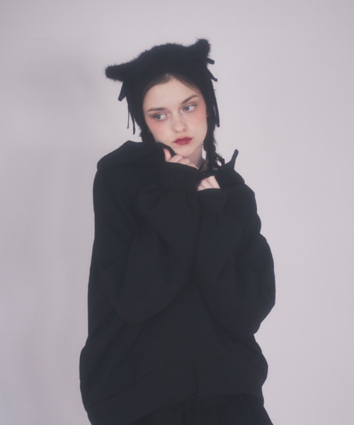 Lovilyn(ラヴィリン)の「リボンシャギー猫耳ニット帽(ニットキャップ/ビーニー・レディース・ホワイト/ブラック/グレー・FREE)」の5枚目の写真