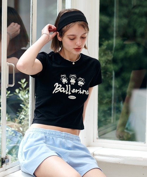 MAZZZZY(マジ―)の「MAZZZZY/ラグランクロップドT(Tシャツ/カットソー・レディース・ホワイト/ブラック・FREE)」の3枚目の写真
