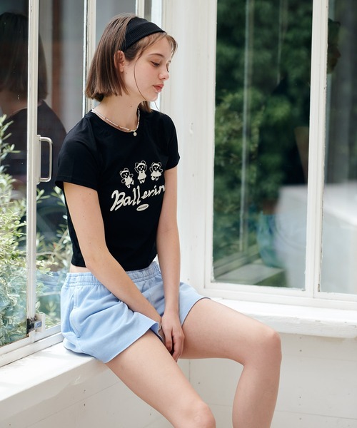 MAZZZZY(マジ―)の「MAZZZZY/ラグランクロップドT(Tシャツ/カットソー・レディース・ホワイト/ブラック・FREE)」の4枚目の写真