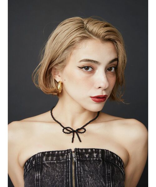EVRIS（エヴリス）の「WIDE HOOP ピアス（ピアス（両耳用）・レディース・ゴールド/シルバー・FREE）」の4枚目の写真