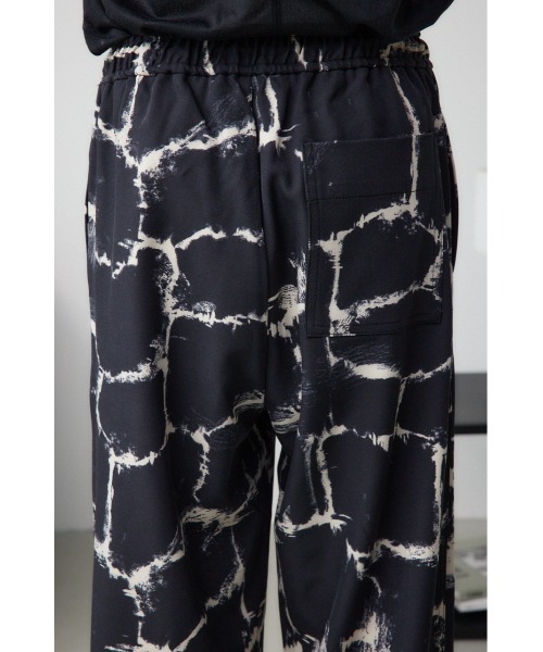 AZUL by moussy(アズールバイマウジー)の「パッチポケットイージーパンツ(スラックス・レディース・杢グレー/ブラック系その他/ブラック/グレー系その他・MEDIUM/SMALL)」の22枚目の写真