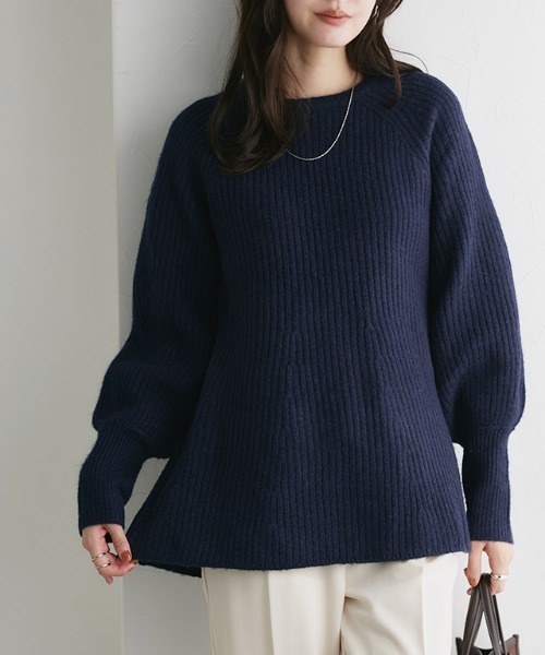 Pierrot（ピエロ）の「ふんわりウォッシャブルボリューム袖フレアニット（ニット/セーター・レディース・ベージュ/チャコール/ブラック/オフホワイト/ネイビー・M/L）」の5枚目の写真