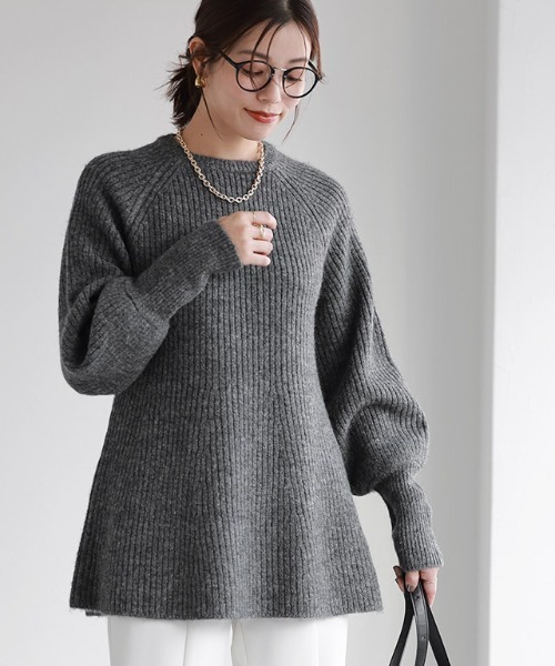 Pierrot（ピエロ）の「ふんわりウォッシャブルボリューム袖フレアニット（ニット/セーター・レディース・ベージュ/チャコール/ブラック/オフホワイト/ネイビー・M/L）」の6枚目の写真