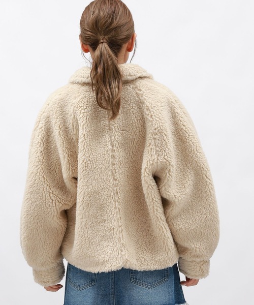 LAKOLE（ラコレ）の「ラメボアエリツキブルゾン / 135672（ブルゾン・レディース・グレー/ブラウン/アイボリー・MEDIUM/SMALL）」の6枚目の写真