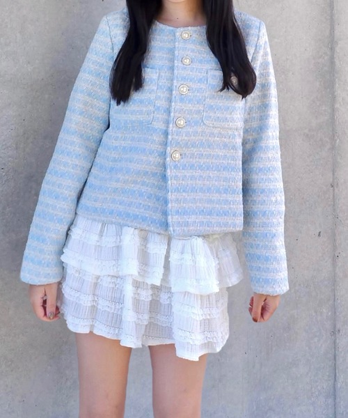 ALLuRing ChaRm（アリュリングチャーム）の「Gold Button Short Tweed Jacket / ゴールドボタンショート丈ツイードジャケット（ノーカラージャケット・レディース・ブラック/ブルー・FREE）」の5枚目の写真