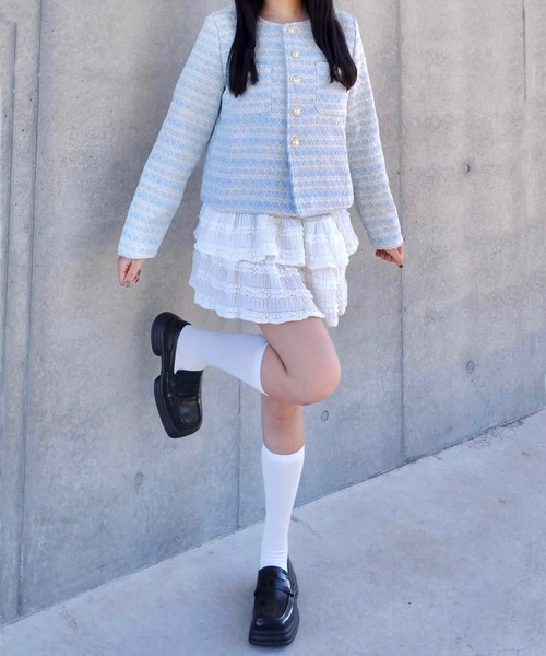 ALLuRing ChaRm（アリュリングチャーム）の「Gold Button Short Tweed Jacket / ゴールドボタンショート丈ツイードジャケット（ノーカラージャケット・レディース・ブラック/ブルー・FREE）」の16枚目の写真