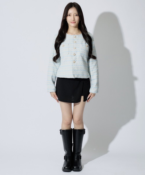 ALLuRing ChaRm（アリュリングチャーム）の「Gold Button Short Tweed Jacket / ゴールドボタンショート丈ツイードジャケット（ノーカラージャケット・レディース・ブラック/ブルー・FREE）」の11枚目の写真