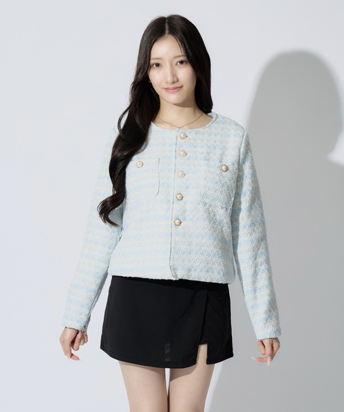 ALLuRing ChaRm（アリュリングチャーム）の「Gold Button Short Tweed Jacket / ゴールドボタンショート丈ツイードジャケット（ノーカラージャケット・レディース・ブラック/ブルー・FREE）」の10枚目の写真