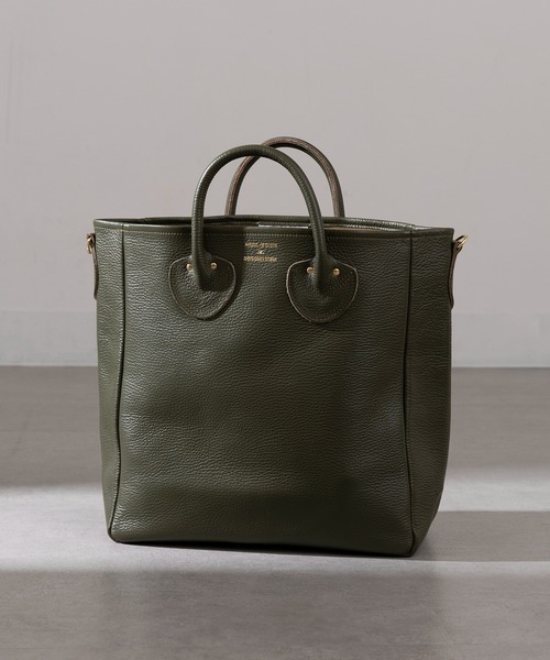 YOUNG&OLSEN The DRYGOODS STORE（ヤングアンドオルセン）の「【YOUNG&OLSEN】EMBOSSED LEATHER D TOTE M（トートバッグ・レディース・ブラック/ブラウン/グレイッシュベージュ/グリーン/ベージュ/グレー/カーキ/ライトパープル・FREE）」の6枚目の写真