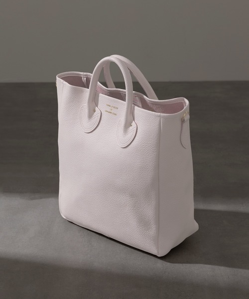 YOUNG&OLSEN The DRYGOODS STORE（ヤングアンドオルセン）の「【YOUNG&OLSEN】EMBOSSED LEATHER D TOTE M（トートバッグ・レディース・ブラック/ブラウン/グレイッシュベージュ/グリーン/ベージュ/グレー/カーキ/ライトパープル/ピンク・FREE）」の9枚目の写真