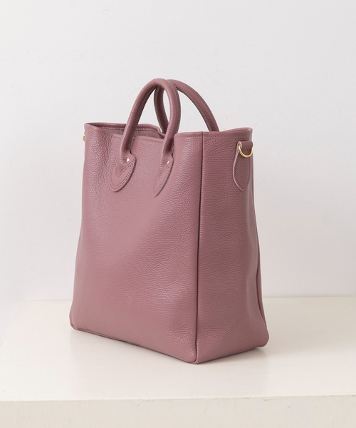 YOUNG&OLSEN The DRYGOODS STORE（ヤングアンドオルセン）の「【YOUNG&OLSEN】EMBOSSED LEATHER D TOTE M（トートバッグ・レディース・ブラック/ブラウン/グレイッシュベージュ/グリーン/ベージュ/グレー/カーキ/ライトパープル・FREE）」の19枚目の写真