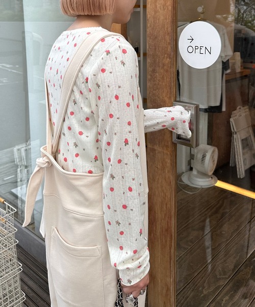 Alley Tokyo（アリートーキョー）の「いろんなボタンのいちごor花カーデ（カーディガン/ボレロ・レディース・オフホワイト/ホワイト系その他・FREE）」の16枚目の写真