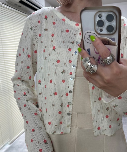Alley Tokyo（アリートーキョー）の「いろんなボタンのいちごor花カーデ（カーディガン/ボレロ・レディース・オフホワイト/ホワイト系その他・FREE）」の19枚目の写真