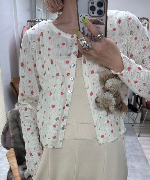 Alley Tokyo（アリートーキョー）の「いろんなボタンのいちごor花カーデ（カーディガン/ボレロ・レディース・オフホワイト/ホワイト系その他・FREE）」の21枚目の写真