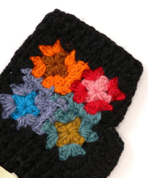niche.（ニッチ）の「MacMahon Knitting Mills/マクマホンニッティングミルズ　Hand Warmer-４Flower Crochet ハンドウォーマー（手袋・メンズ・ベージュ/ブラウン・F）」の5枚目の写真