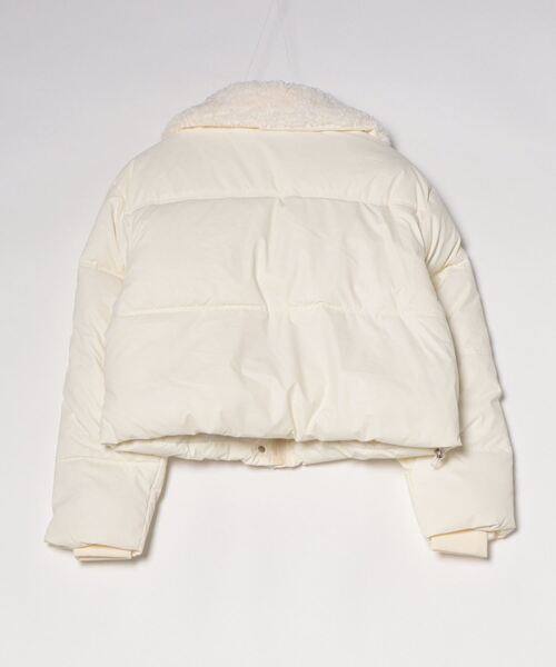 TITTY&CO.(ティティーアンドコー)の「ボア襟付きショートダウン(ダウンジャケット/コート・レディース・グレー/アイボリー・FREE)」の3枚目の写真