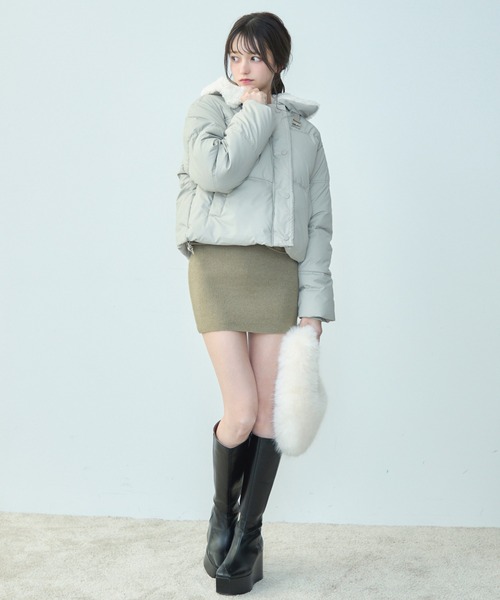 TITTY&CO.(ティティーアンドコー)の「ボア襟付きショートダウン(ダウンジャケット/コート・レディース・グレー/アイボリー・FREE)」の19枚目の写真