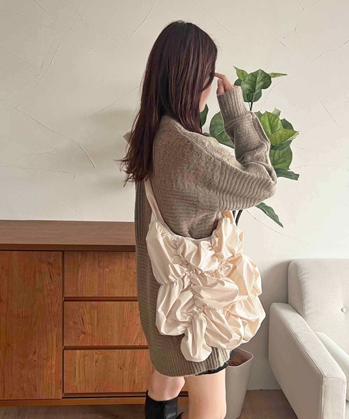 apres jour clair(アプレジュールクレア)の「【apres jour clair】シャーリングショルダバッグ【ZOZOTOWN限定アイテム】(ショルダーバッグ・レディース・ブラウン系その他/アイボリー・フリ-)」の9枚目の写真