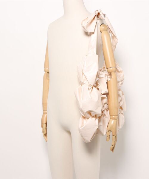 apres jour clair(アプレジュールクレア)の「【apres jour clair】シャーリングショルダバッグ【ZOZOTOWN限定アイテム】(ショルダーバッグ・レディース・ブラウン系その他/アイボリー・フリ-)」の5枚目の写真