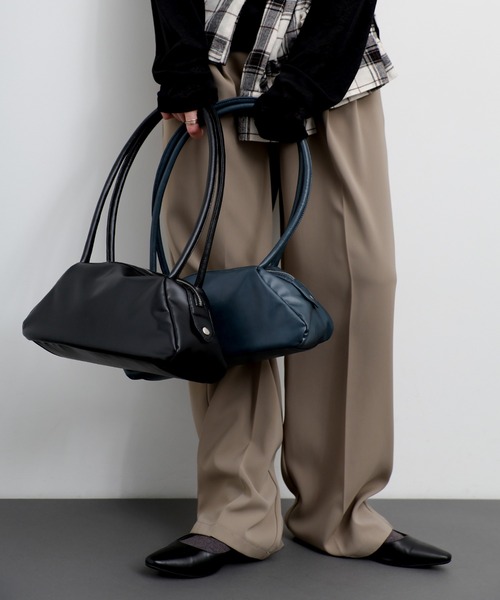 select MOCA（セレクトモカ）の「ロングハンドルボストンバッグ（ボストンバッグ・レディース・ブルー/ブラック・FREE）」の5枚目の写真