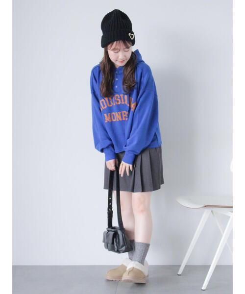 ehka sopo（エヘカソポ）の「ショート丈ロゴプリントパーカー（Tシャツ/カットソー・レディース・グレー/キナリ/ブルー/レッド・F）」の17枚目の写真