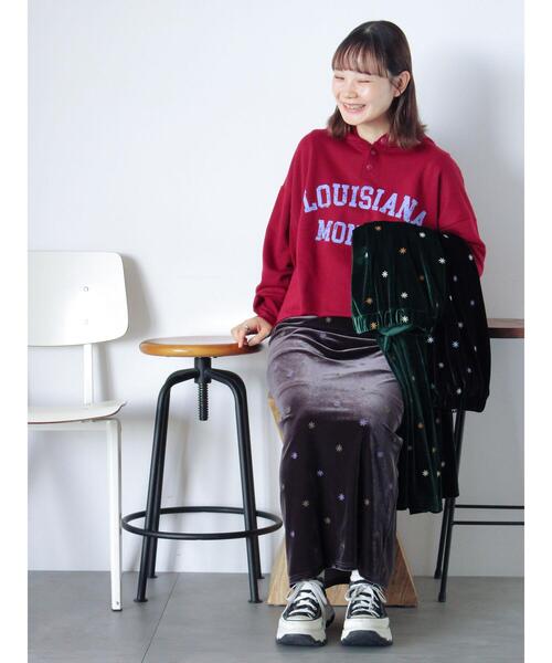 ehka sopo（エヘカソポ）の「ショート丈ロゴプリントパーカー（Tシャツ/カットソー・レディース・グレー/キナリ/ブルー/レッド・F）」の22枚目の写真