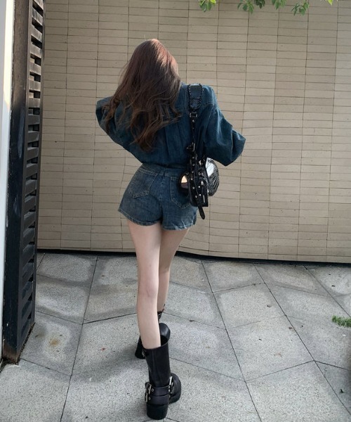 ViViDAY（ビビデー）の「【セットアップ】デニムシャツ＋デニムスカパン　上下２点セット（セットアップ・レディース・ブルー・M）」の12枚目の写真