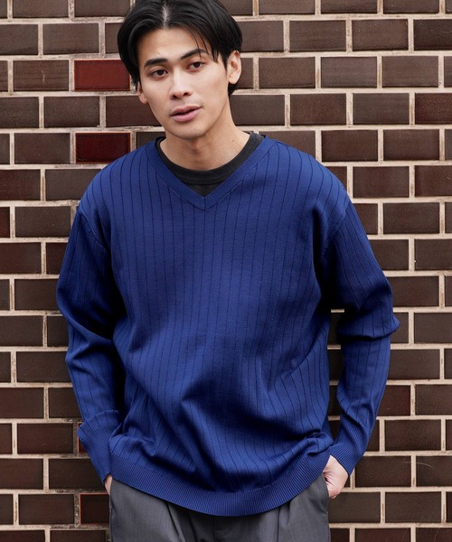 jiggys shop(ジギーズショップ)の「ワイドリブVネックニットセーター(ニット/セーター・メンズ・ホワイト/ネイビー/グレー/ブラック・LARGE/MEDIUM/X-LARGE)」の1枚目の写真