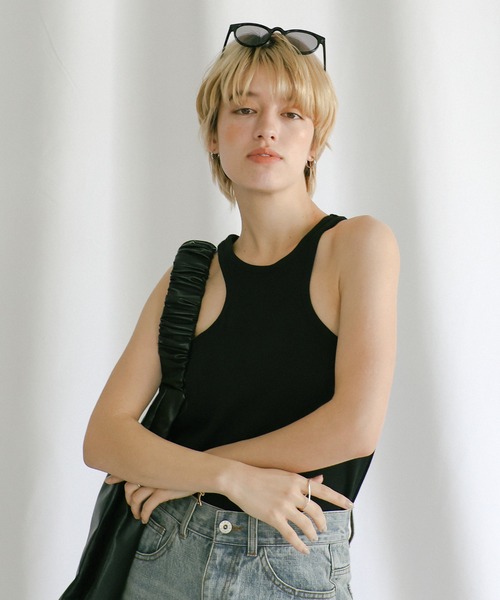 select MOCA（セレクトモカ）の「カップ付きアメスリタンク（タンクトップ・レディース・アイボリー/グレイッシュベージュ/ブラック・FREE）」の7枚目の写真