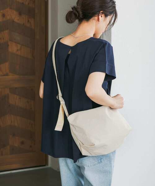 URBAN RESEARCH DOORS(アーバンリサーチドアーズ)の「ウォッシャブルミニショルダーバッグ(ショルダーバッグ・レディース・ブラック/アイボリー・ONE)」の11枚目の写真