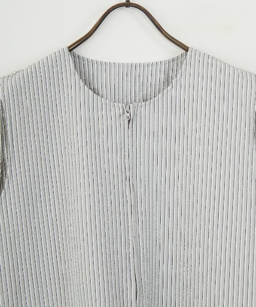 THOUSAND MILE（サウザンドマイル）の「[THOUSAND MILE/サウザンド マイル] 別注 ストライプ柄 シアサッカーハーフジップノースリーブワンピース（ワンピース・レディース・グレー系その他・F）」の17枚目の写真