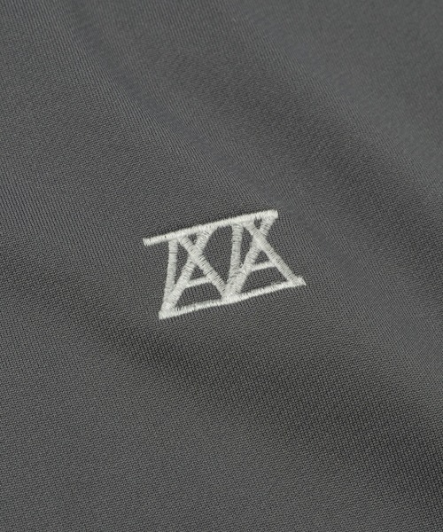 ANREALAGE（アンリアレイジ）の「DOUBLE FRONT PULLOVER/PHOTOCHROMIC AZ（Tシャツ/カットソー・レディース・グレー・48/46）」の6枚目の写真