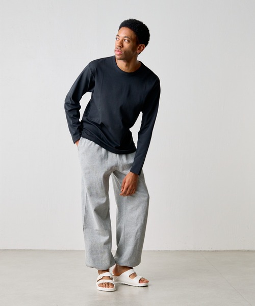 COLONY 2139(コロニートゥーワンスリーナイン)の「コットンスムースロングスリーブTシャツ(Tシャツ/カットソー・メンズ・ホワイト/ブラック/チャコールグレー・SMALL/MEDIUM/LARGE)」の16枚目の写真