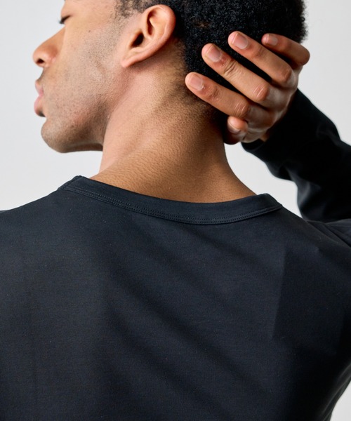 COLONY 2139(コロニートゥーワンスリーナイン)の「コットンスムースロングスリーブTシャツ(Tシャツ/カットソー・メンズ・ホワイト/ブラック/チャコールグレー・SMALL/MEDIUM/LARGE)」の20枚目の写真