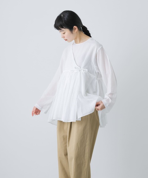 かぐれ(カグレ)の「コットンボイルアンガルカシャツ(シャツ/ブラウス・レディース・オフホワイト/チャコールグレー・FREE)」の3枚目の写真