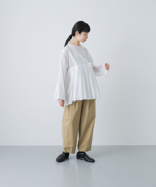 かぐれ(カグレ)の「コットンボイルアンガルカシャツ(シャツ/ブラウス・レディース・オフホワイト/チャコールグレー・FREE)」の7枚目の写真