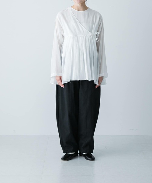 かぐれ(カグレ)の「コットンボイルアンガルカシャツ(シャツ/ブラウス・レディース・オフホワイト/チャコールグレー・FREE)」の13枚目の写真