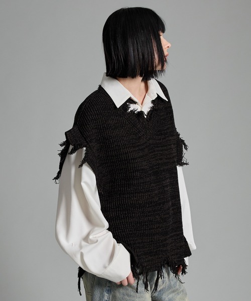VELNUS（ベルナス）の「【VELNUS】Loose silhouette melange V-neck damaged knit vest/ルーズシルエットメランジＶネックダメージニットベスト（ベスト・メンズ・ライトグレー/ブラック/チャコールグレー・L/M/S）」の11枚目の写真
