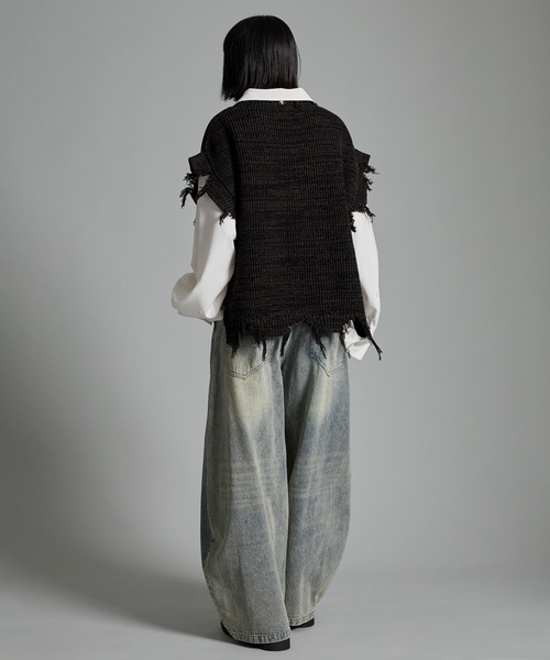 VELNUS（ベルナス）の「【VELNUS】Loose silhouette melange V-neck damaged knit vest/ルーズシルエットメランジＶネックダメージニットベスト（ベスト・メンズ・ライトグレー/ブラック/チャコールグレー・L/M/S）」の17枚目の写真