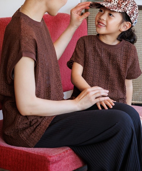 MAKE YOUR DAY(メイクユアデイ)の「ママとおそろい フラワーレースフレンチ袖Tシャツ■ママサイズ(Tシャツ/カットソー・レディース・オフホワイト/ブラック/ブラウン・FREE)」の5枚目の写真