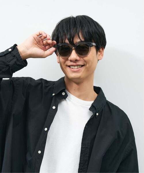 Zoff(ゾフ)の「【WEB限定】ウェリントン型 サングラス|カラーレンズ|トレンド|紫外線対策|UVカット|Zoff|COLOR SUNGLASSES(サングラス・レディース・ブラック/ブラック系その他2/ブラウン系その他/ブラウン系その他5/ブラック系その他/ブラック系その他3/ライトグレー/グリーン・FREE)」の18枚目の写真