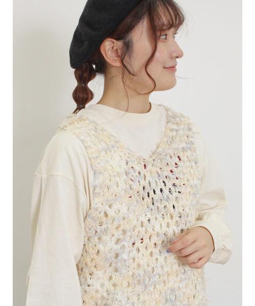 Samansa Mos2（サマンサ モスモス）の「透かし柄ニットビスチェ（ベスト・レディース・ブラック/ベージュ/キナリ・F）」の3枚目の写真