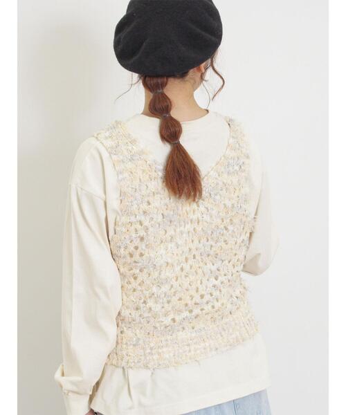 Samansa Mos2（サマンサ モスモス）の「透かし柄ニットビスチェ（ベスト・レディース・ブラック/ベージュ/キナリ・F）」の6枚目の写真