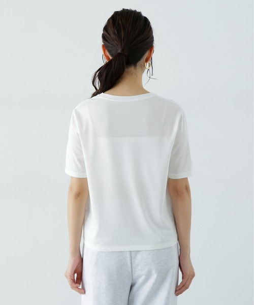 N.(N. Natural Beauty Basic)(エヌエヌナチュラルビューティーベーシック)の「タイポグラフィコンパクトロゴT(Tシャツ/カットソー・レディース・オフホワイト/ベージュ/ピンク・MEDIUM)」の11枚目の写真