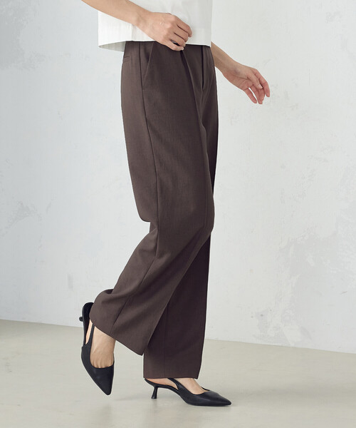 COMME CA ISM（コムサイズム）の「【ＵＶカット・吸汗速乾・接触冷感】　kireri　ストレッチドライツイル　ストレートパンツ（その他パンツ・レディース・グレイッシュベージュ/ダークブラウン・SMALL/MEDIUM/LARGE）」の11枚目の写真