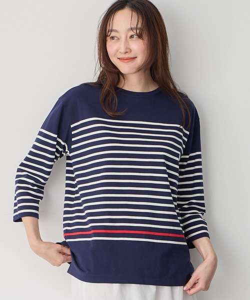 Petit Honfleur（プチオンフルール）の「【接触冷感・UVカット】オーガニックコットンボーダーTシャツ（Tシャツ/カットソー・レディース・ネイビー/ホワイト・M/L）」の2枚目の写真