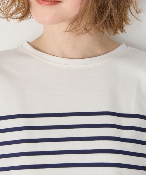 Petit Honfleur（プチオンフルール）の「【接触冷感・UVカット】オーガニックコットンボーダーTシャツ（Tシャツ/カットソー・レディース・ネイビー/ホワイト・M/L）」の8枚目の写真